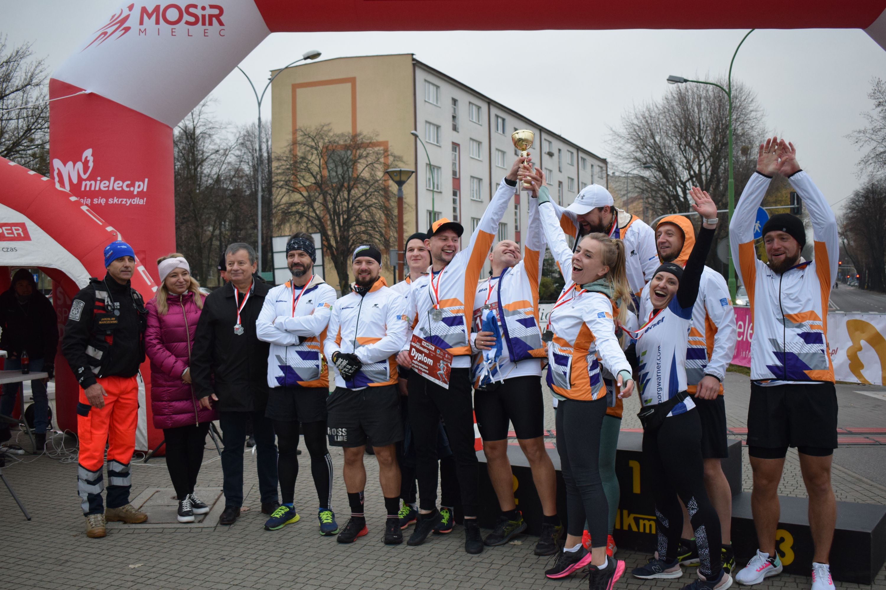 Bieg Niepodległościowy w Mielcu - kto na podium? [WYNIKI, FOTO] - Zdjęcie główne