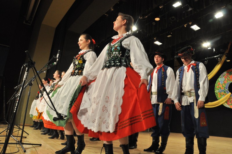 "Folkowy dzień kobiet" za nami [FOTO, VIDEO] - Zdjęcie główne