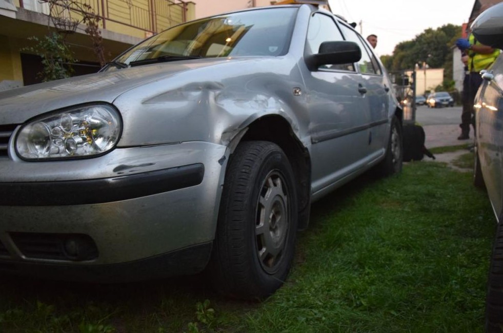 Region. 64-latek uciekał przed policją. Spowodował kolizję i kontynuował ucieczkę [FOTO] - Zdjęcie główne