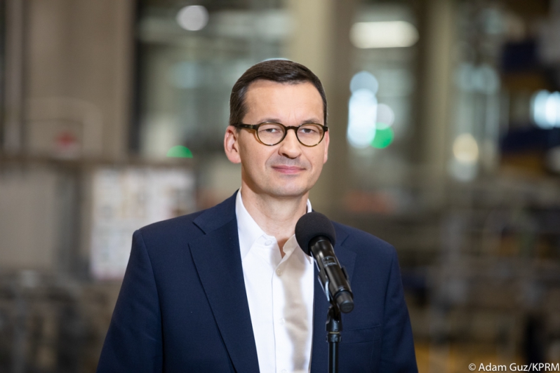 Czas po świętach niech będzie dobrowolną narodową kwarantanną - uważa premier Mateusz Morawiecki - Zdjęcie główne