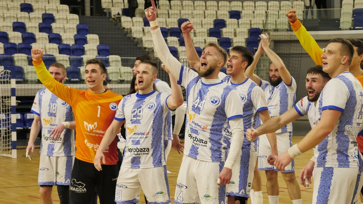 Liga Centralna: Triumf po serii karnych! Handball Stal Mielec zwycięża w thrillerze z Jurandem Ciechanów - Zdjęcie główne