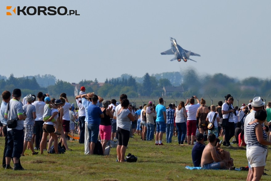 F16, Cellfast Flying Team czy może Baltic Bees?  [PROGRAM LOTÓW] - Zdjęcie główne