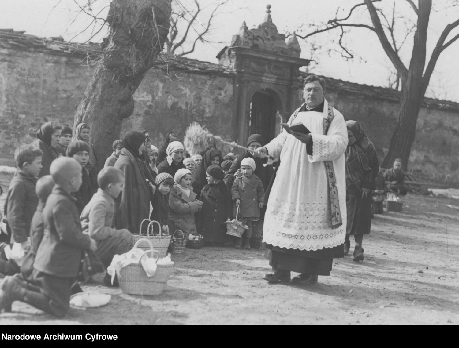 Święta Wielkanocne dawniej. Zobaczcie archiwalne zdjęcia - Zdjęcie główne