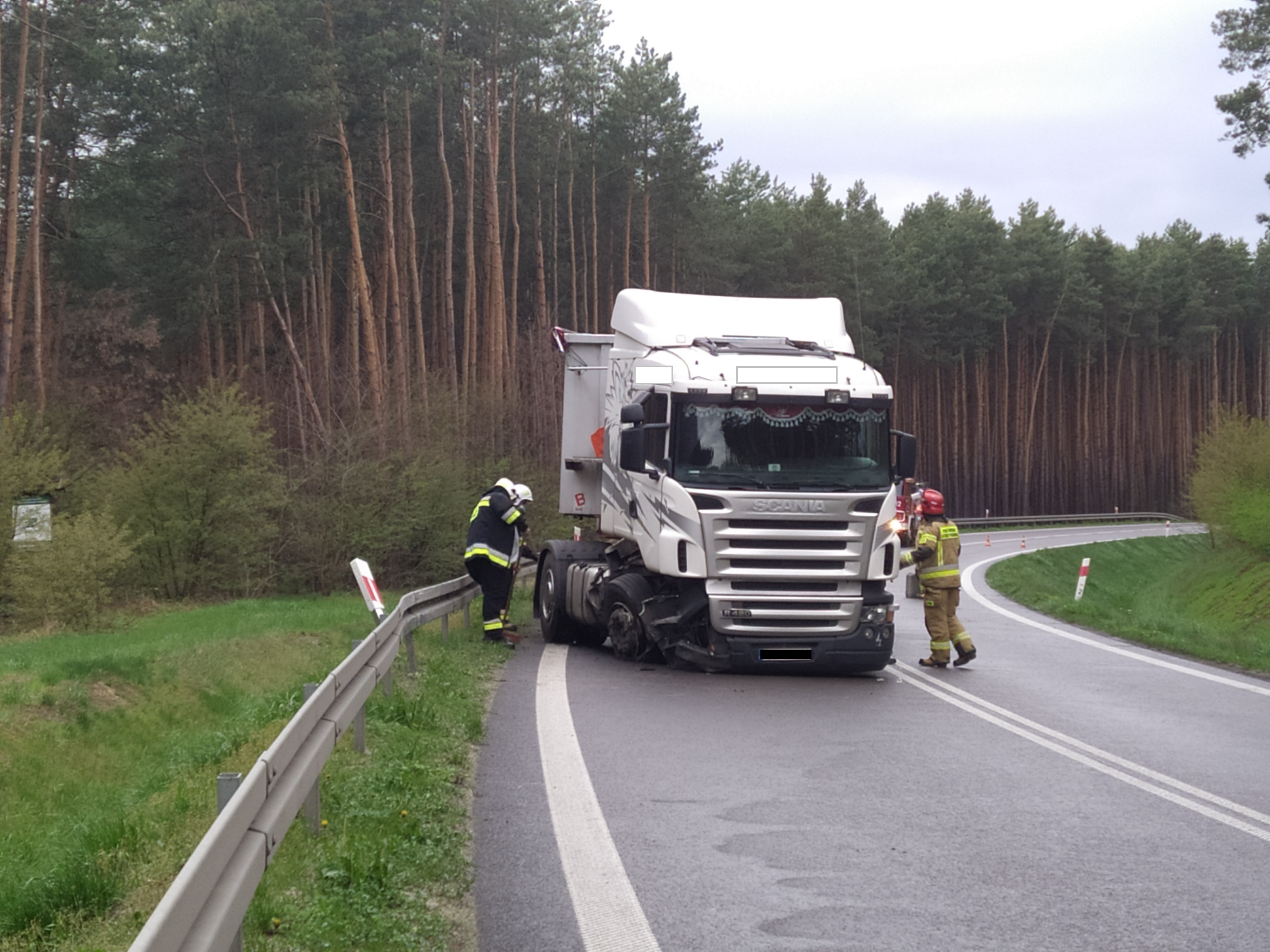 Obwodnica Mielca na wysokości Grochowego całkowicie zablokowana.