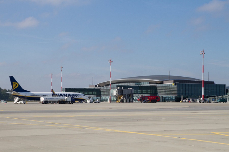 Rekordowe wakacje dla lotniska w Jasionce - Zdjęcie główne