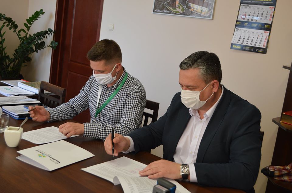 Wadowice przekazują dotację na respirator - Zdjęcie główne