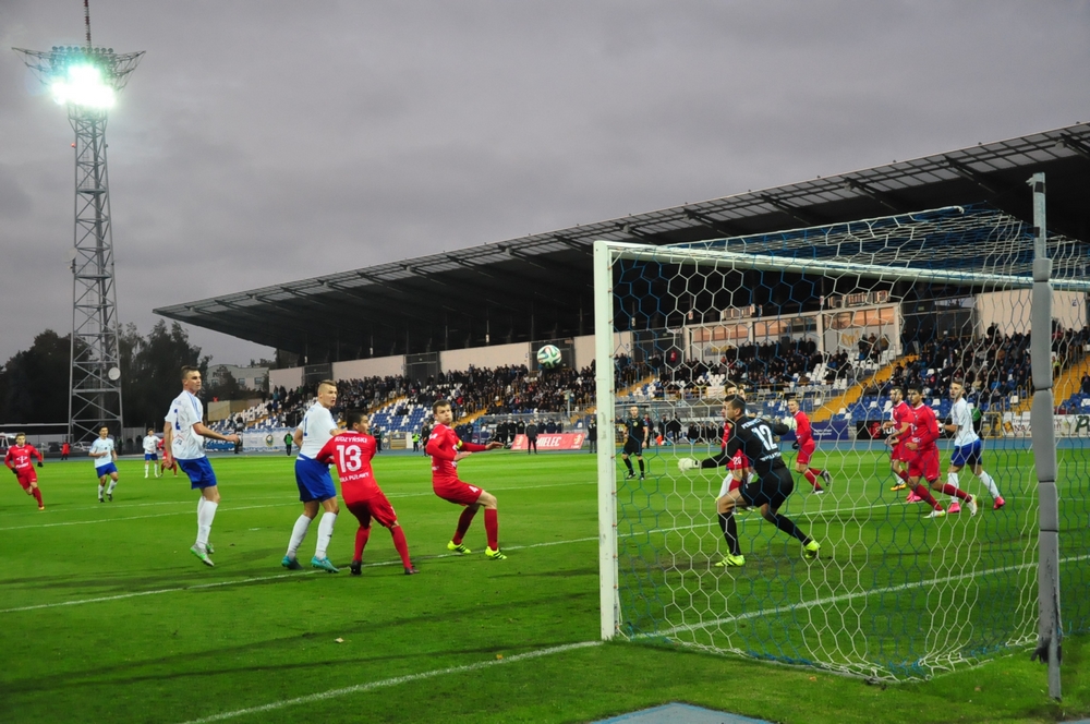 Stal uległa Puławom na własnym stadionie - Zdjęcie główne