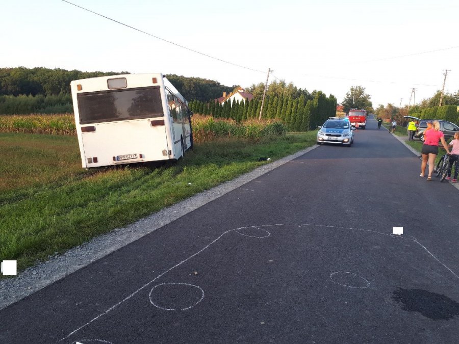 Dziecko na hulajnodze potrącone przez autobus - Zdjęcie główne