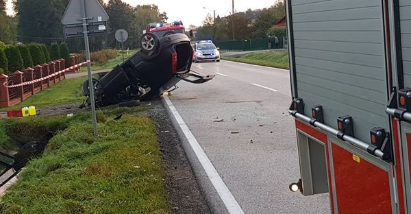 Wypadek w Janowcu. Jedna osoba ranna - Zdjęcie główne