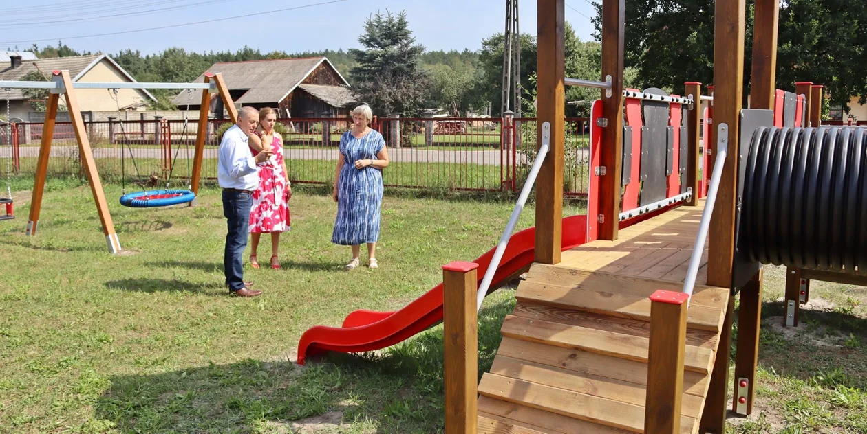 Nowe place zabaw w tuszowskiej gminie - Zdjęcie główne