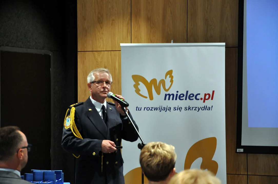 Mielec. Brązowy medal "Za Zasługi dla Policji" dla komendanta straży miejskiej - Zdjęcie główne