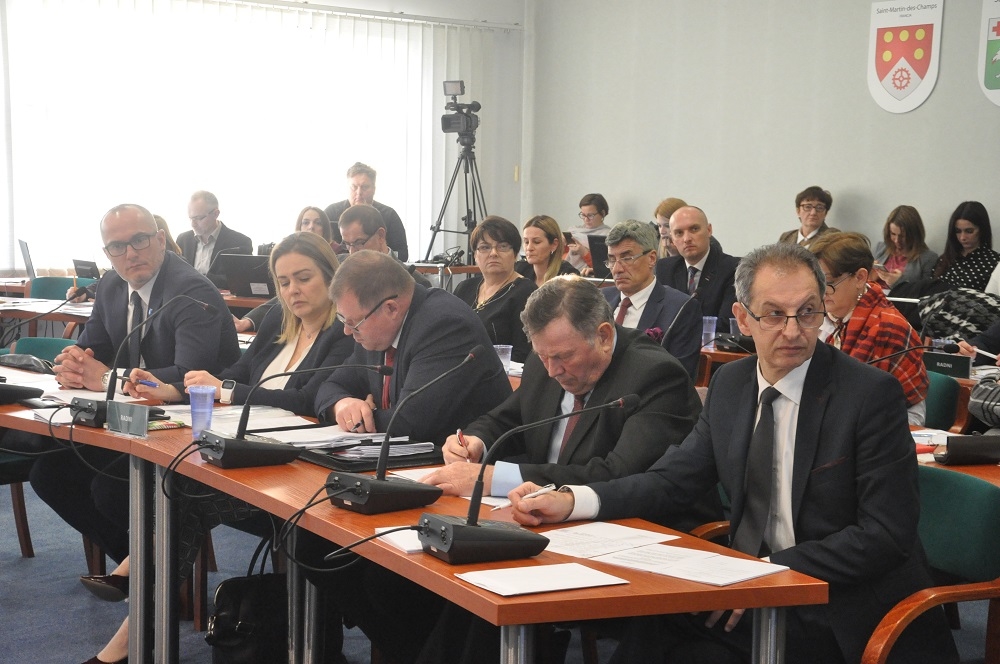 Rada miasta ustaliła poziom bonifikaty za przekształcenia w Mielcu  - Zdjęcie główne