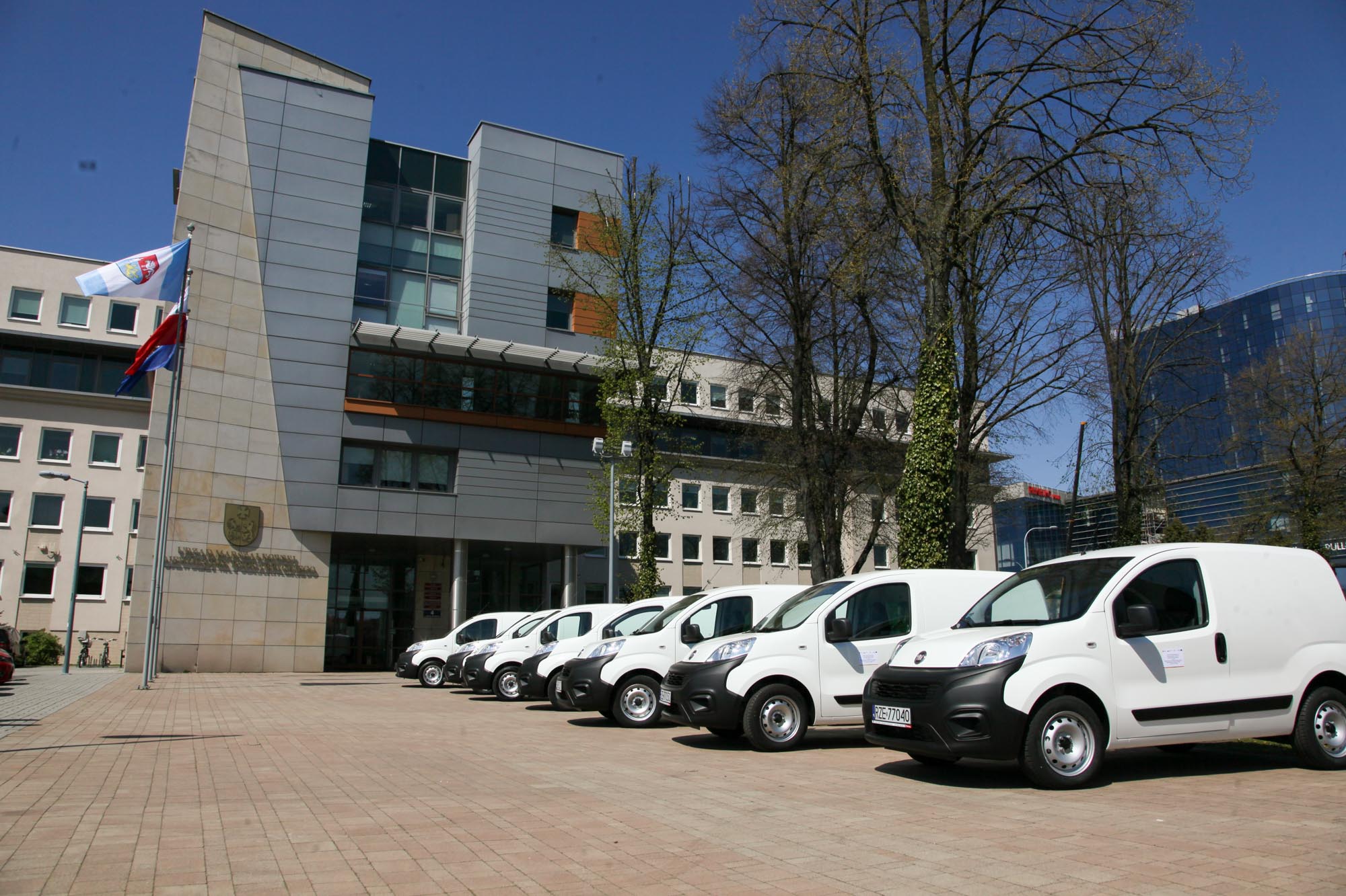 Do Mielca trafi specjalne auto na potrzeby przewozu próbek do testów na obecność COVID-19 - Zdjęcie główne