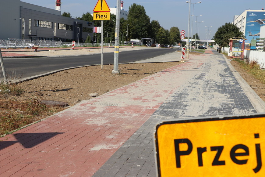 Remont na ul. Wojska Polskiego. Jak posuwają się prace? [FOTO] - Zdjęcie główne