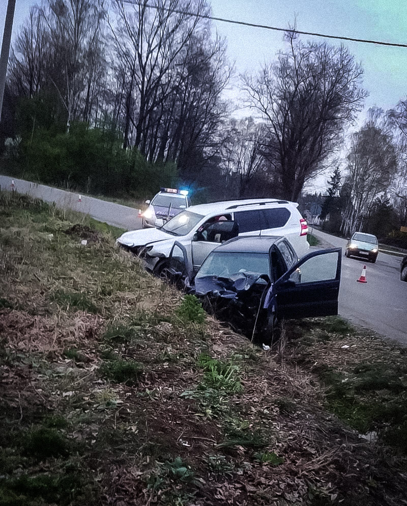 Wypadek. Matka z dzieckiem trafili do szpitala! - Zdjęcie główne