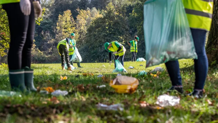 Trwa "Akcja Sprzątanie Świata" w Mielcu - Zdjęcie główne