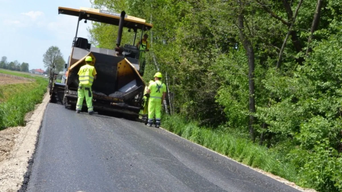 Nowe drogi i parkingi w gminie Radomyśl. Gdzie powstaną? - Zdjęcie główne