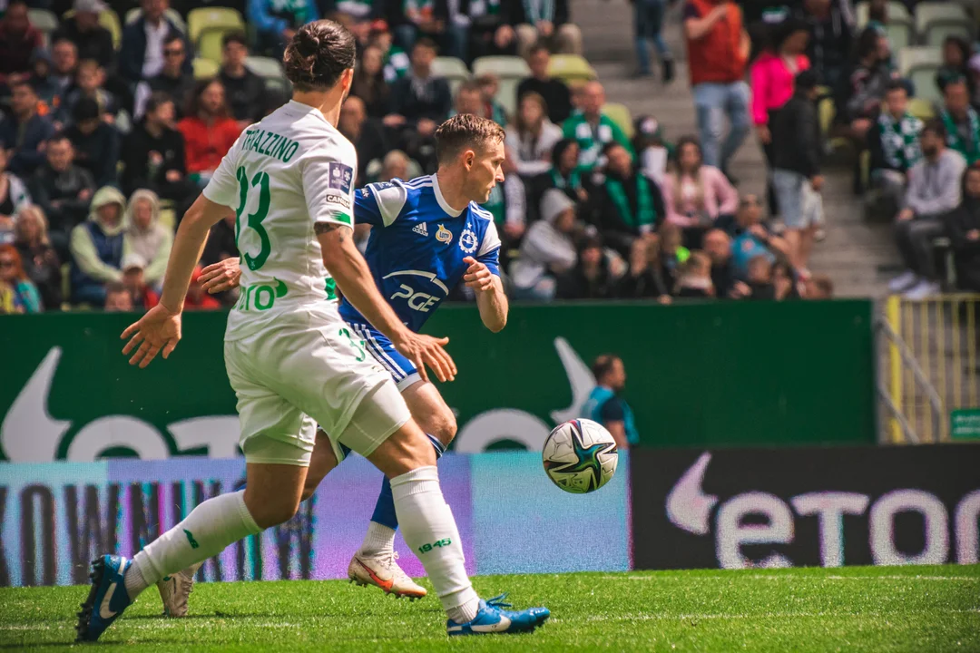 PKO BP Ekstraklasa. Stal Mielec wraca z Gdańska bez punktów. Zwoliński znowu to zrobił - Zdjęcie główne