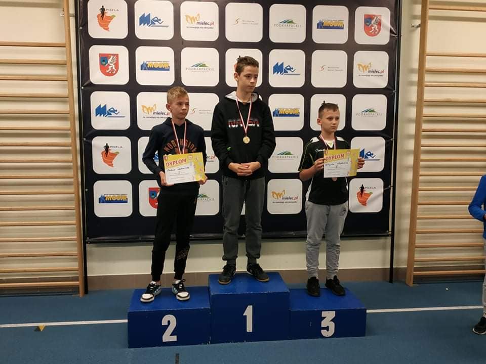 Gawłuszowice z medalami! AWANS uczniów w lekkoatletyce [ZDJĘCIE]