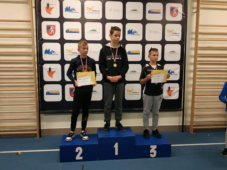 Gawłuszowice z medalami! AWANS uczniów w lekkoatletyce [ZDJĘCIE]