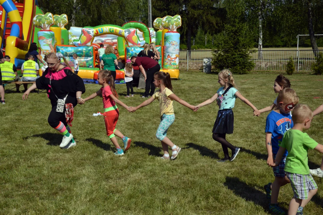 "Wielopokoleniowy festyn plenerowy" w Grochowem z okazji Dnia Dziecka [ZDJĘCIA] - Zdjęcie główne