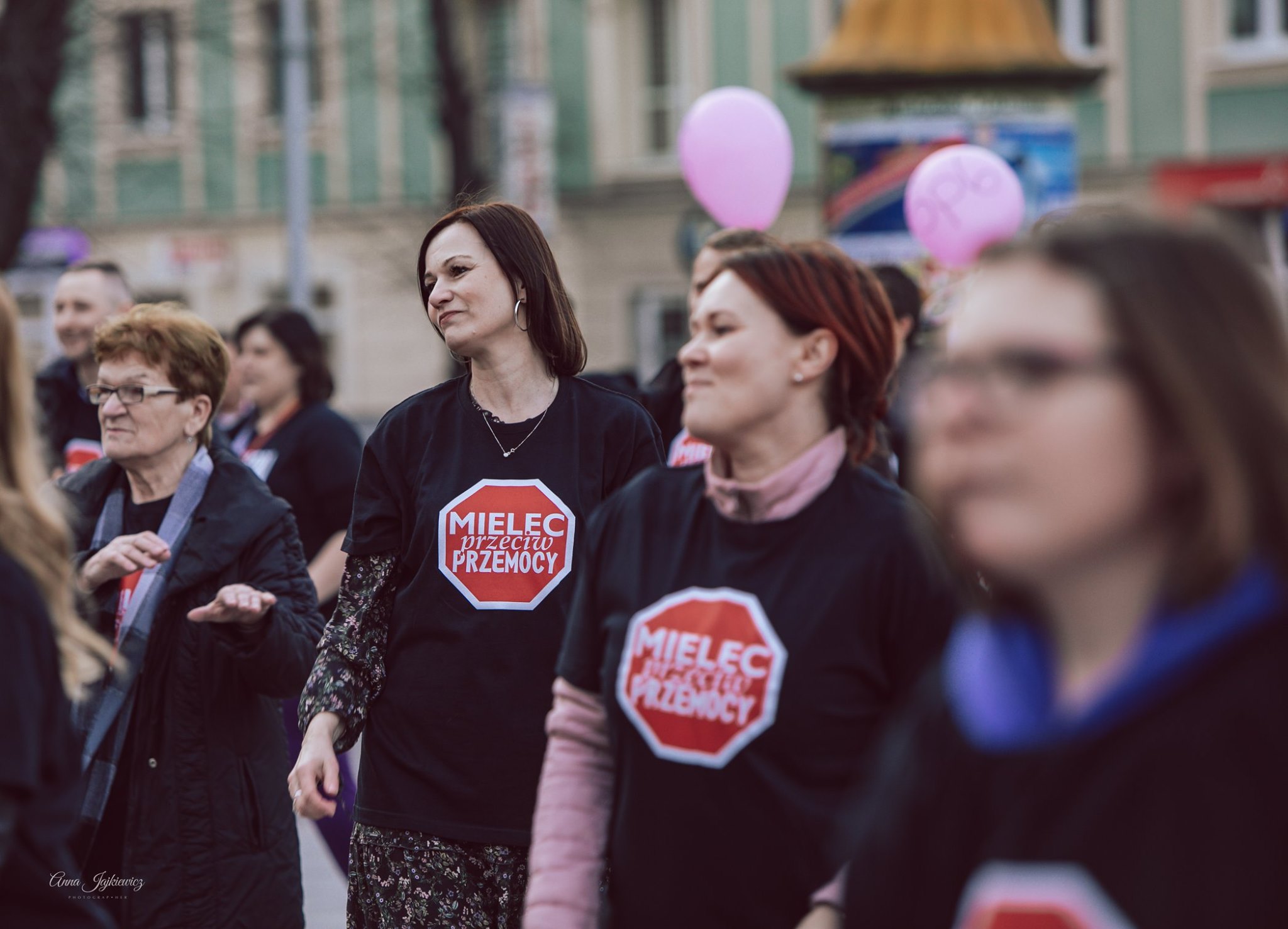 Mielczanie tańczyli aby zwrócić uwagę na problem przemocy seksualnej [FOTO, VIDEO] - Zdjęcie główne