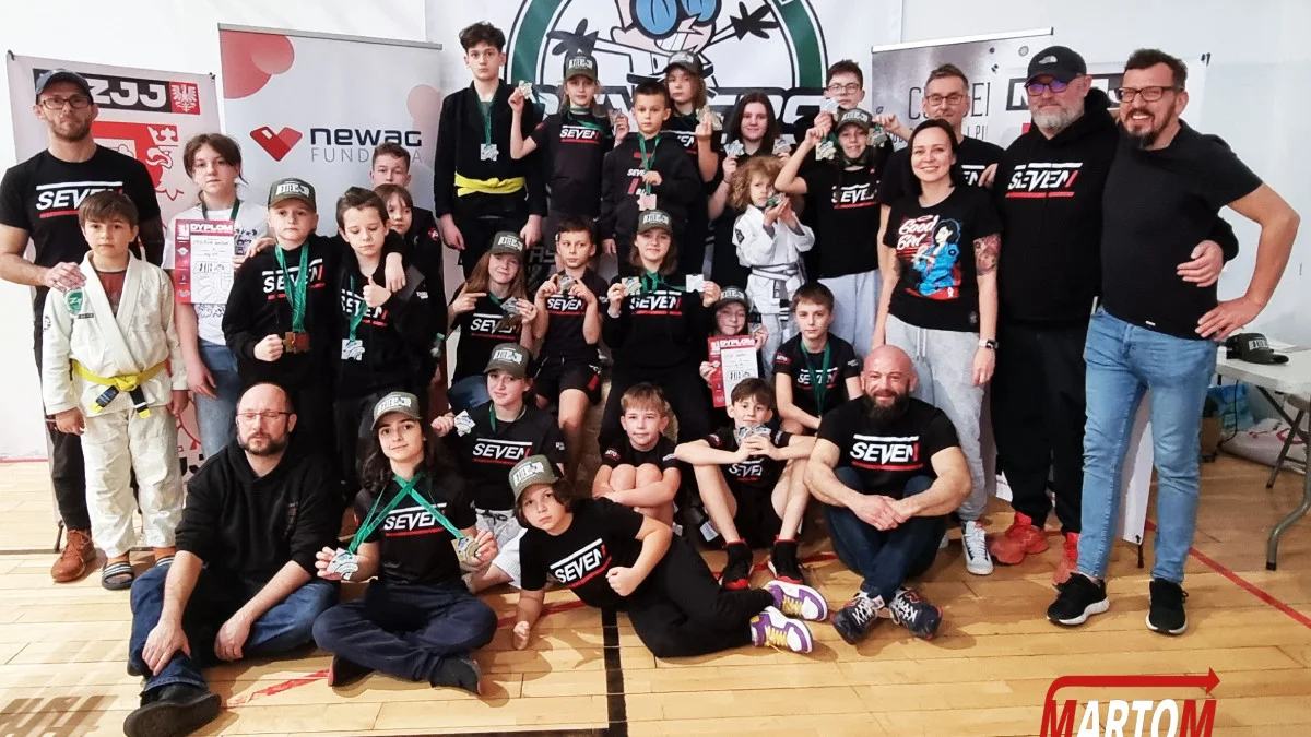 Mieleckie "Siódemki" z Seven BJJ zdobywają 2. miejsce w Małopolskiej Lidze Ju-Jitsu dla dzieci i młodzieży - Zdjęcie główne