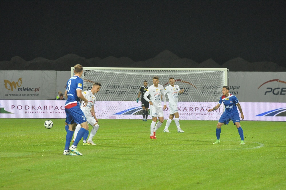 FKS Stal Mielec - Podbeskidzie Bielsko-Biała 0-1 - Zdjęcie główne