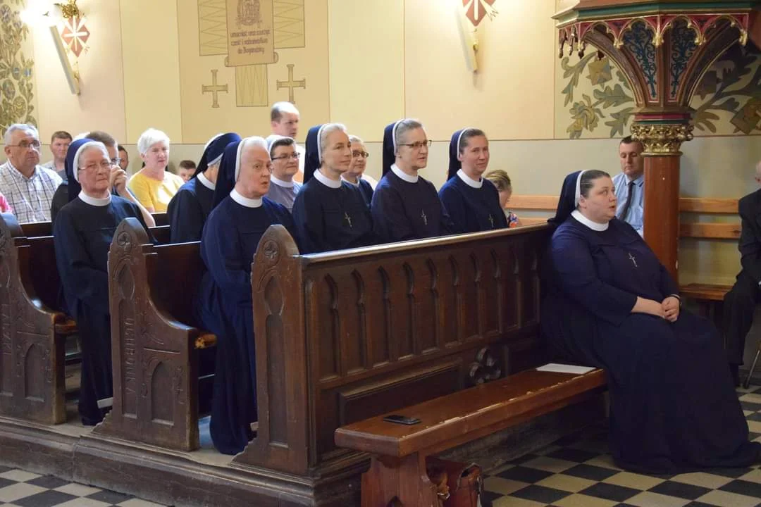 Przecławskie Siostry Służebniczki żegnają się z parafią [ZDJĘCIA] - Zdjęcie główne