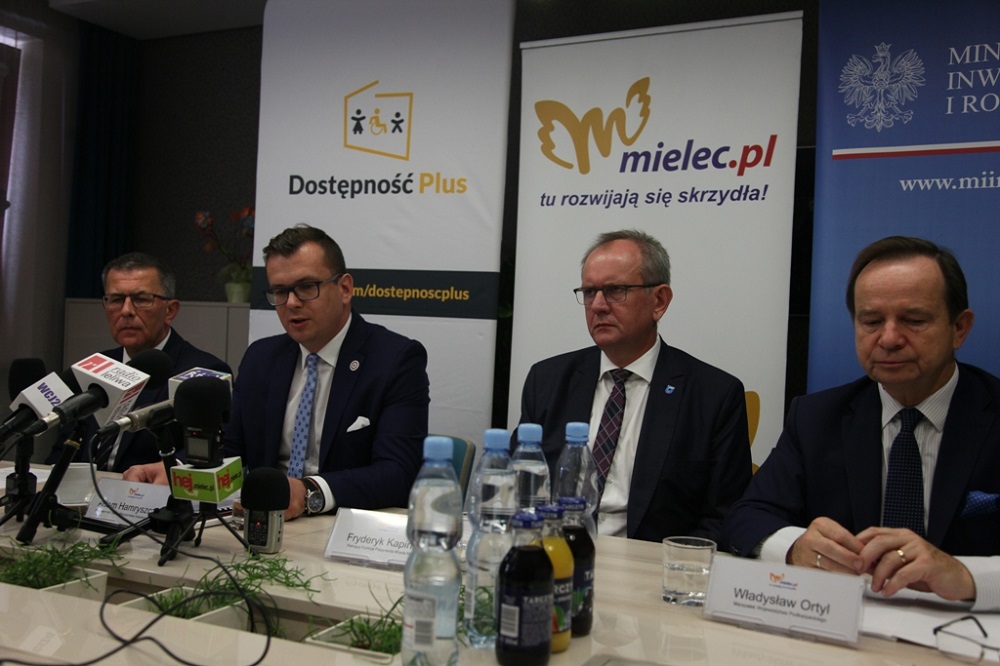 Mielec przystąpi do programu Dostępność Plus - Zdjęcie główne