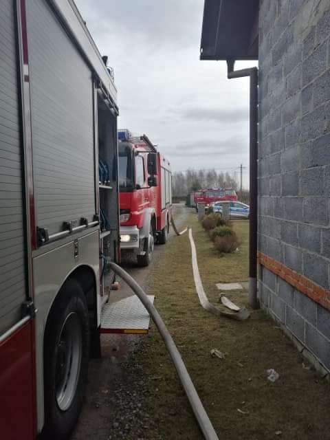 Pożar budynku gospodarczego w miejscowości Ruda (gm. Radomyśl Wielki).