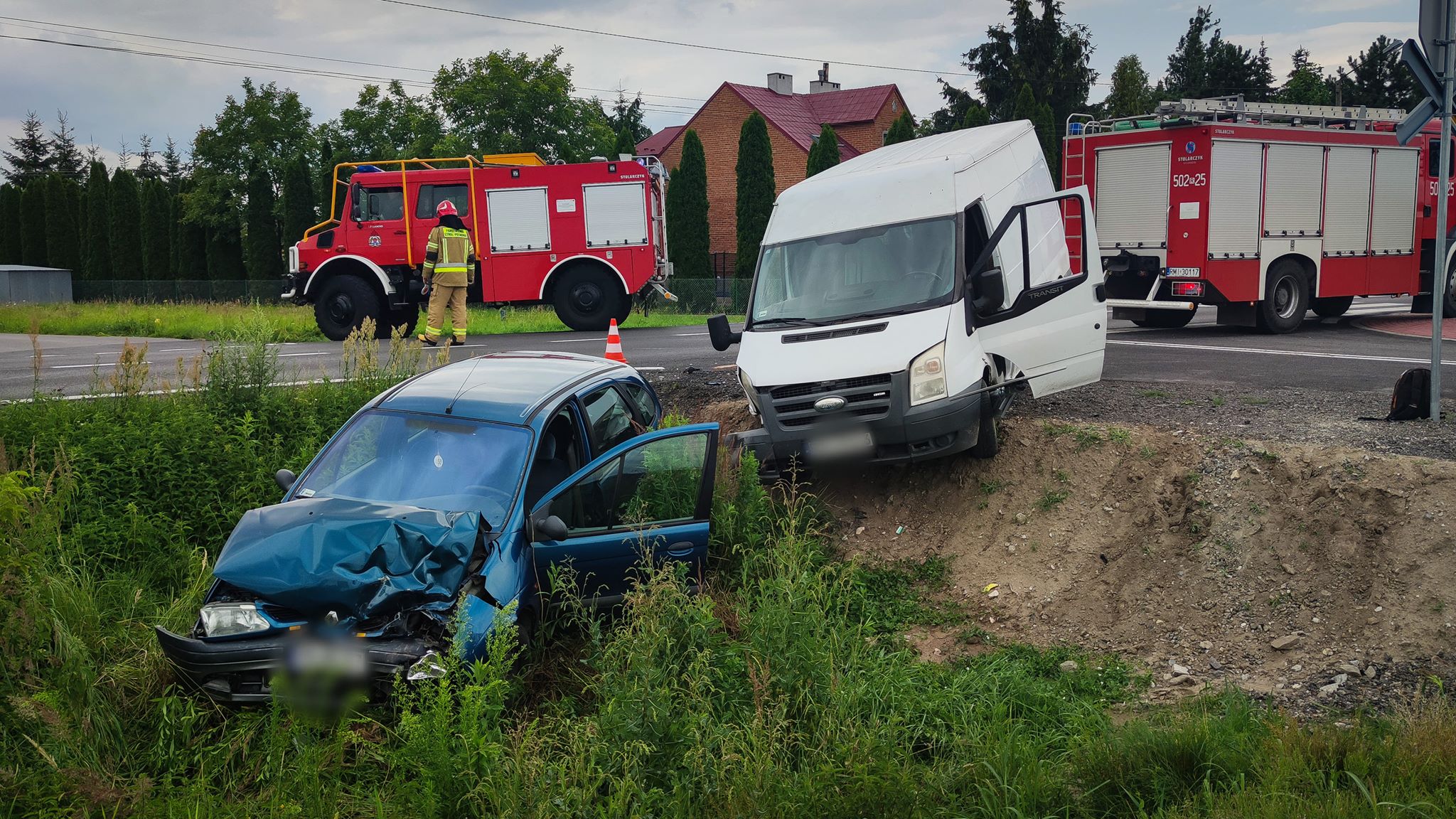 Wypadek na drodze Mielec - Tarnobrzeg. Jedna osoba trafiła do szpitala! [FOTO, VIDEO] - Zdjęcie główne