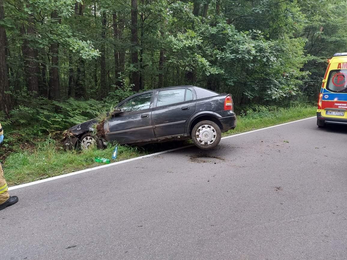 W miejscowości Chorzelów w powiecie mieleckim zderzyły się dwa samochody osobowe. 