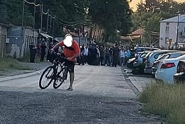 Zamieszki w Mielcu! Na ulicy ponad 100 osób [AKTUALIZACJA-ZDJĘCIA] - Zdjęcie główne