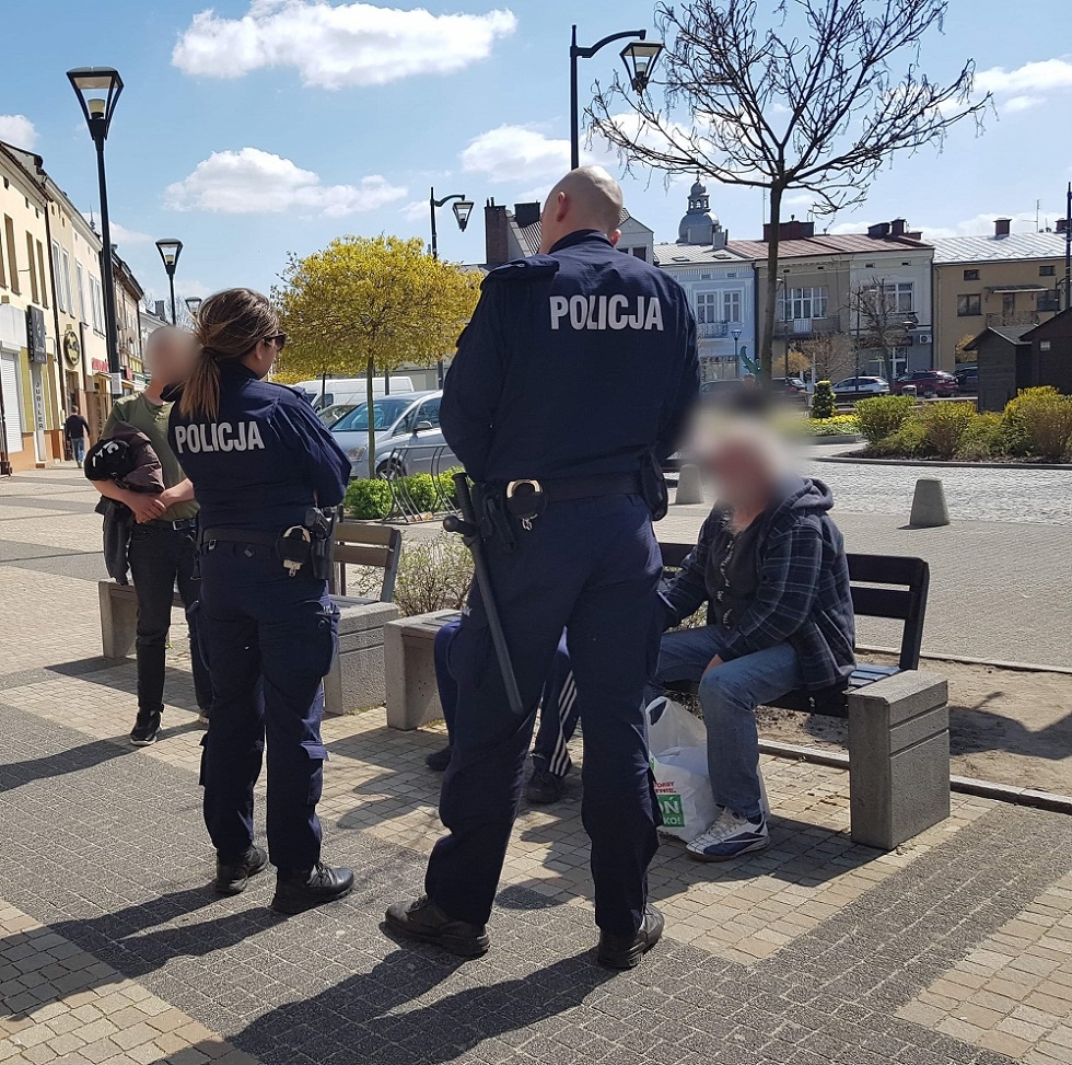 Mielec - Rynek meneli - mieszkańcy starówki maja już dosyć  - Zdjęcie główne