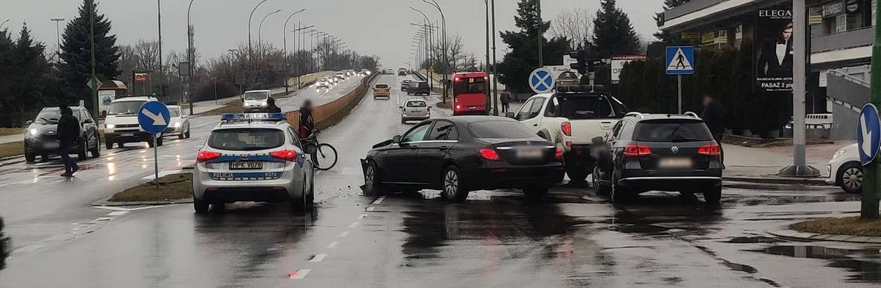 Kolizja w centrum Mielca. Utrudnienia  - Zdjęcie główne