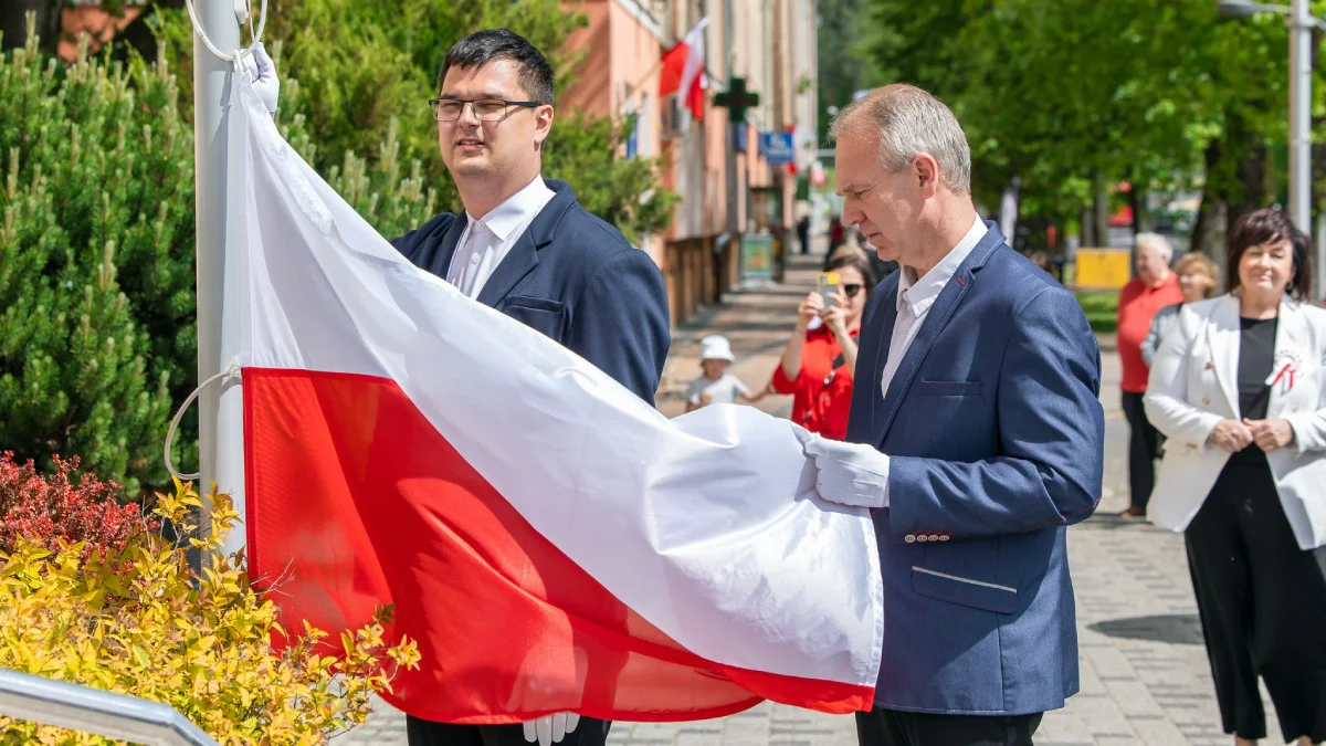 Obchody Dnia Flagi Narodowej w Mielcu [ZDJĘCIA] - Zdjęcie główne