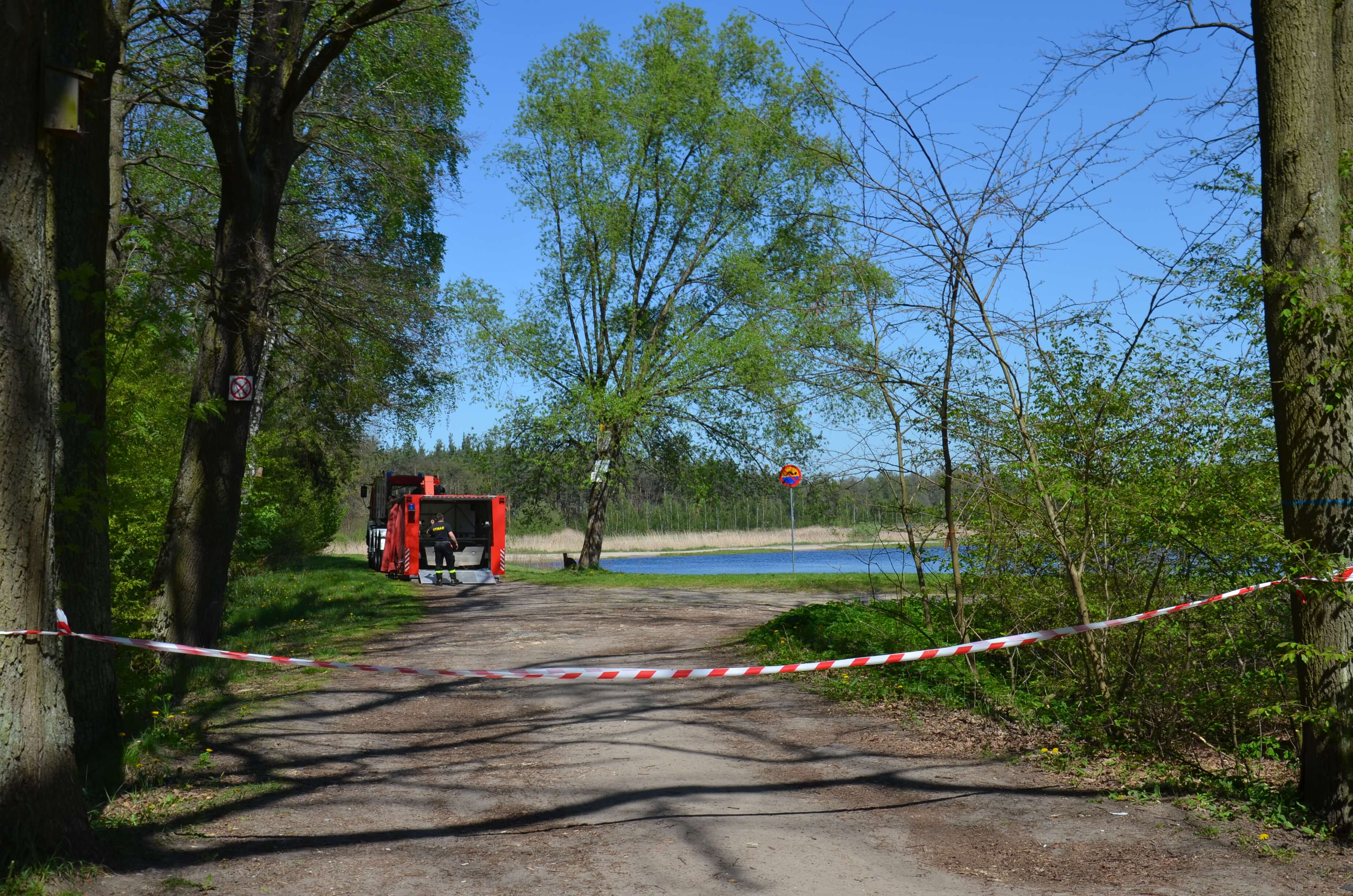 Na miejscu zdarzenia przeprowadzono czynności policyjne pod nadzorem prokuratora, które potwierdziły, że jest to ciało zaginionego 16 stycznia br. mieszkańca Mielca.