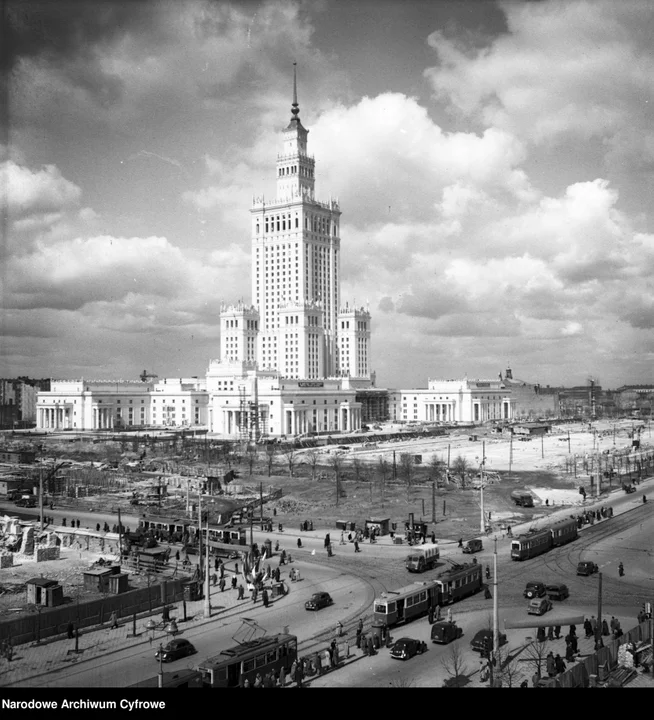 Pałac Kultury i Nauki ma 67 lat. Jakie skrywa tajemnice? - Zdjęcie główne