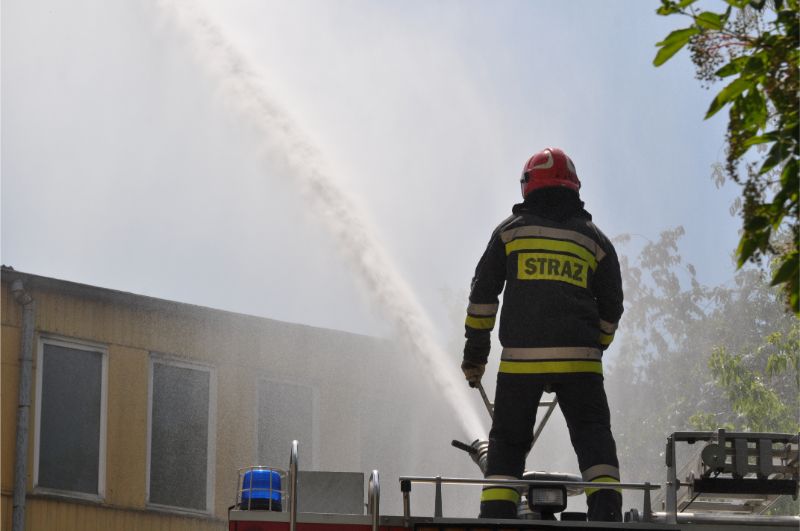 Pożar w centrum Mielca. Trwa akcja gaśnicza [FOTO, VIDEO] - Zdjęcie główne