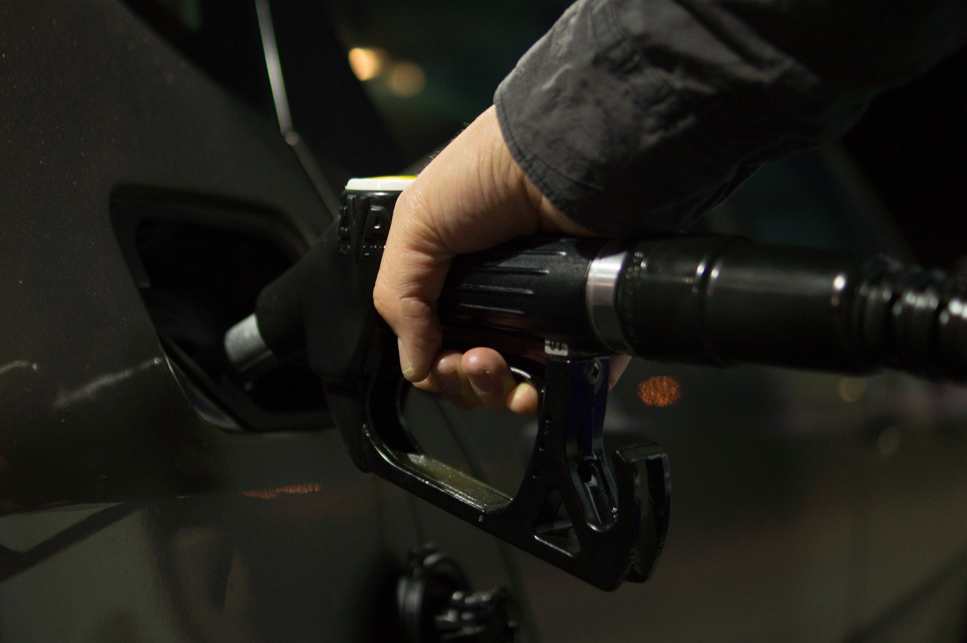 Jakie będą ceny paliw w sierpniu? Sprawdź prognozę - Zdjęcie główne