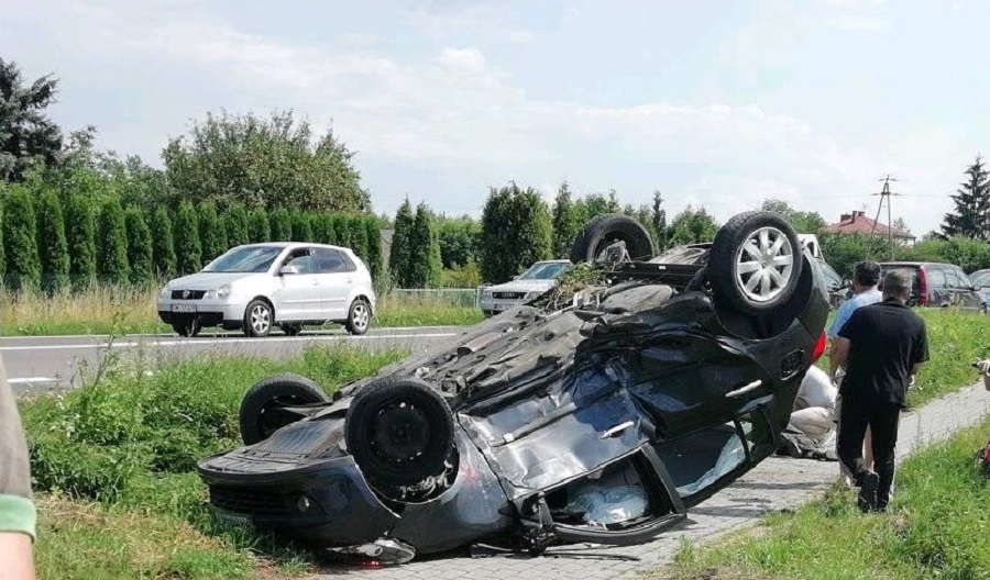 Malinie: Zderzenie dwóch aut! Utrudnienia w ruchu na drodze w kierunku Tarnobrzega - Zdjęcie główne