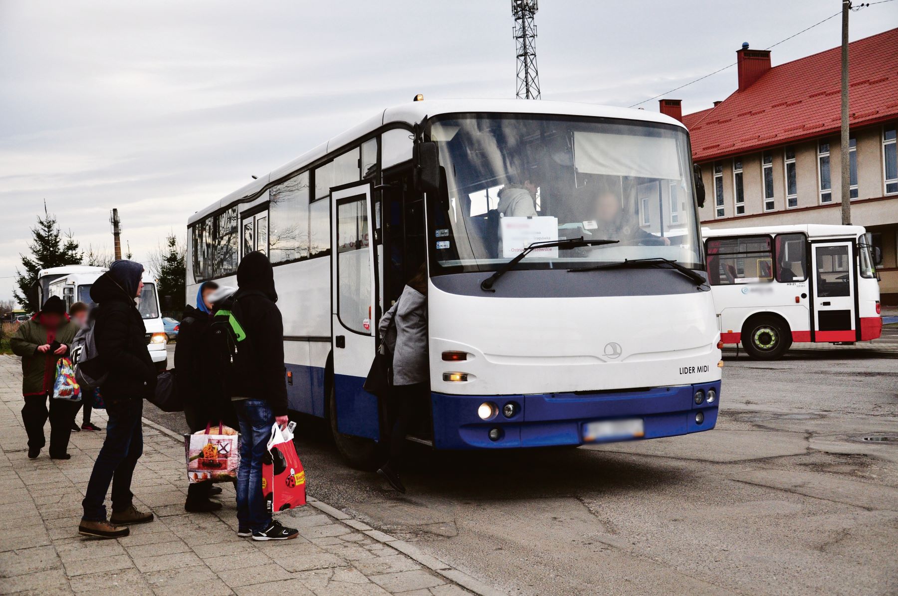 Mieszkańcy jednej z miejscowości w gminie Czermin są odcięci od Mielca - Zdjęcie główne