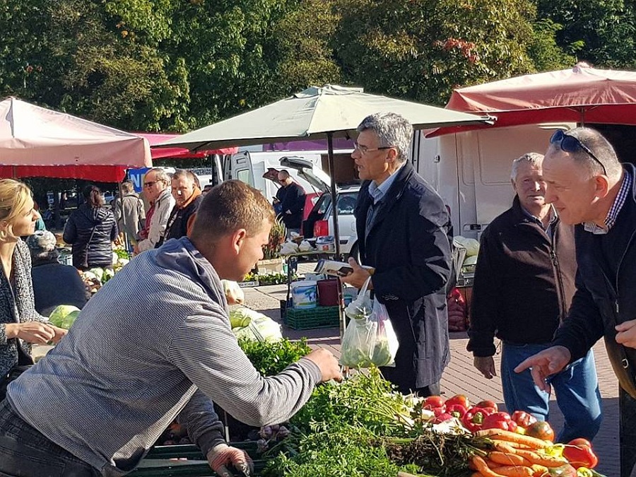 Kandydaci na urząd prezydenta Mielca prowadzili kampanię na hali targowej - Zdjęcie główne