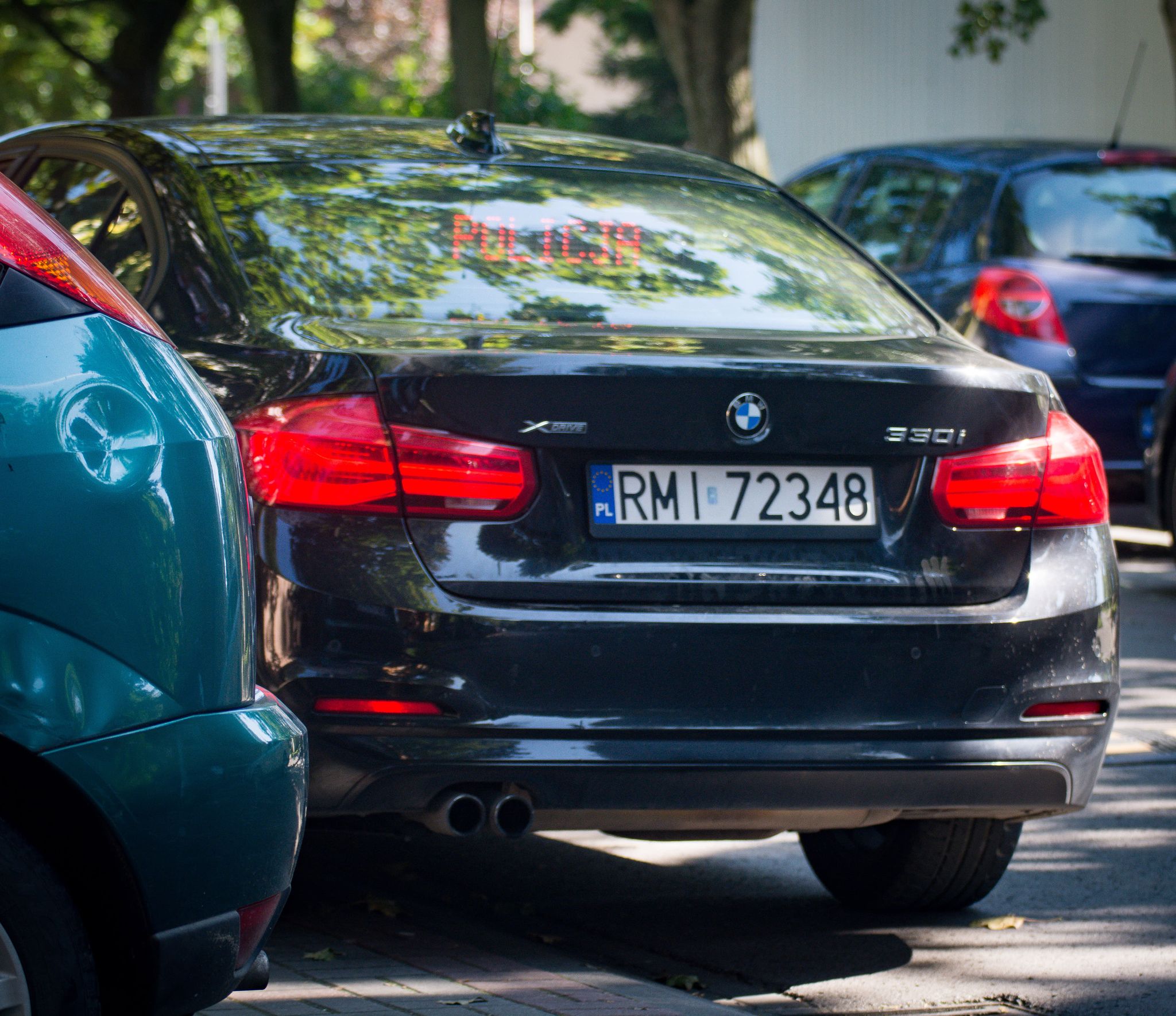 Kierowca busa cofając potrącił pieszego [FOTO, VIDEO] - Zdjęcie główne