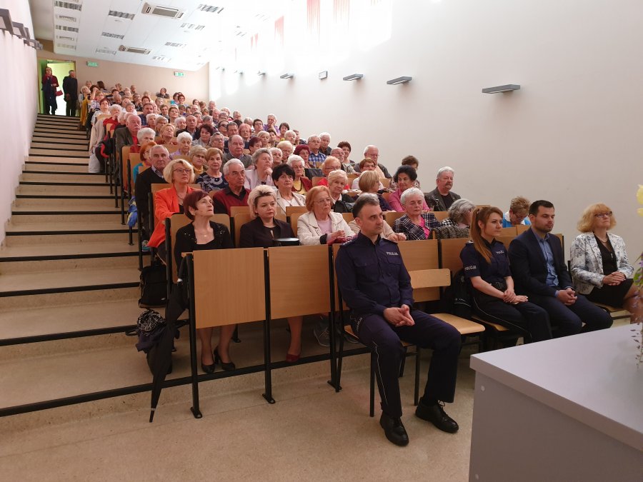 Debata policjantów z mieleckimi seniorami - Zdjęcie główne