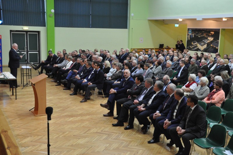 Środowisko polityczne PiS spotkało się na tradycyjnym opłatku [FOTO]  - Zdjęcie główne