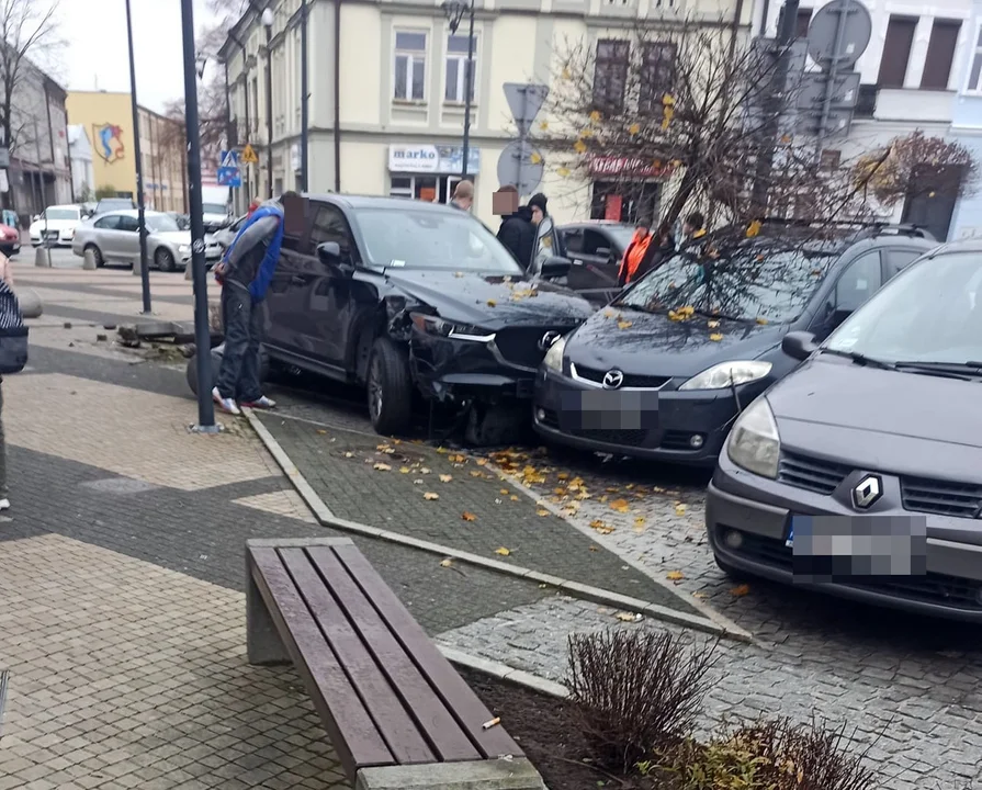 Groźne zdarzenie na Starym Rynku w Mielcu [AKTUALIZACJA] - Zdjęcie główne