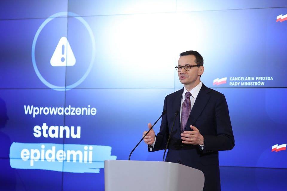 Morawiecki: wprowadzamy dzisiaj stan epidemii - Zdjęcie główne