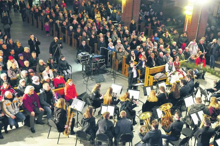 Trzy mieleckie chóry zaśpiewają razem. Koncert pasyjny w Mielcu [ZAPOWIEDŹ] - Zdjęcie główne